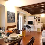Open Space In Porta Venezia